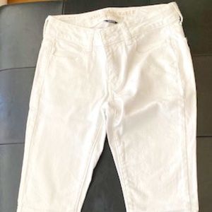 American Eagle White Jeans Size 2